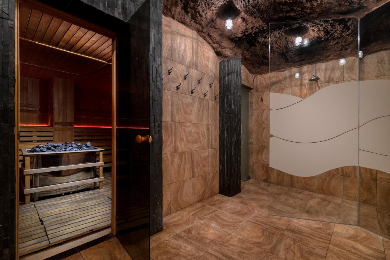Odyssey Clubhotel Wellness & Spa Adults Only Кельце Екстер'єр фото