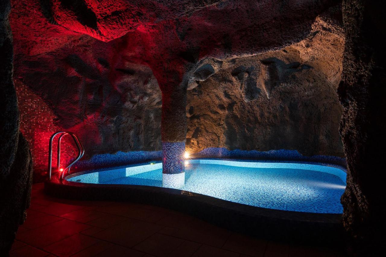 Odyssey Clubhotel Wellness & Spa Adults Only Кельце Екстер'єр фото