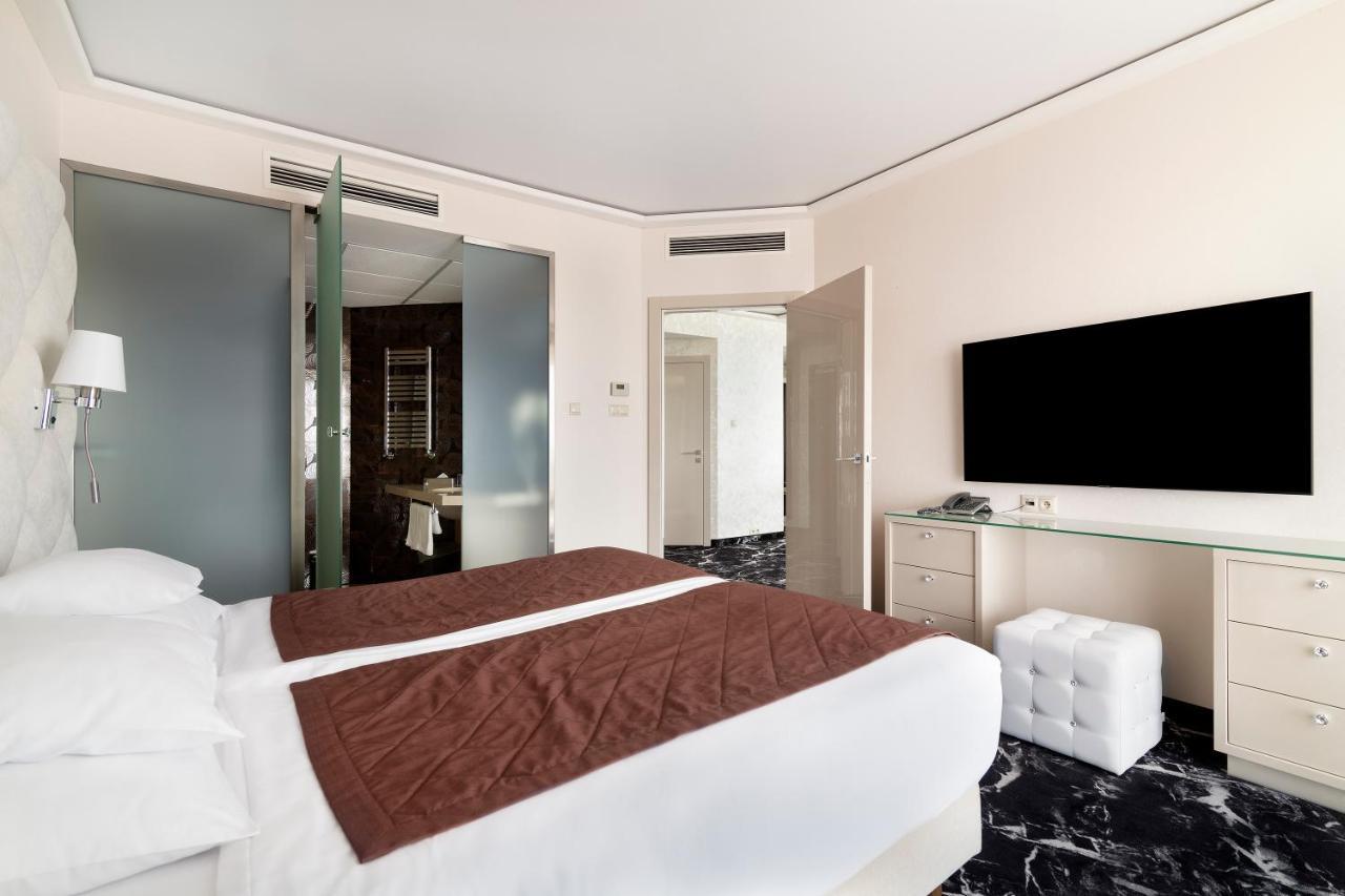 Odyssey Clubhotel Wellness & Spa Adults Only Кельце Екстер'єр фото