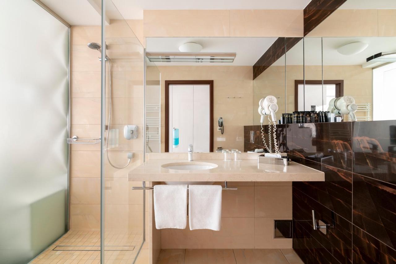 Odyssey Clubhotel Wellness & Spa Adults Only Кельце Екстер'єр фото