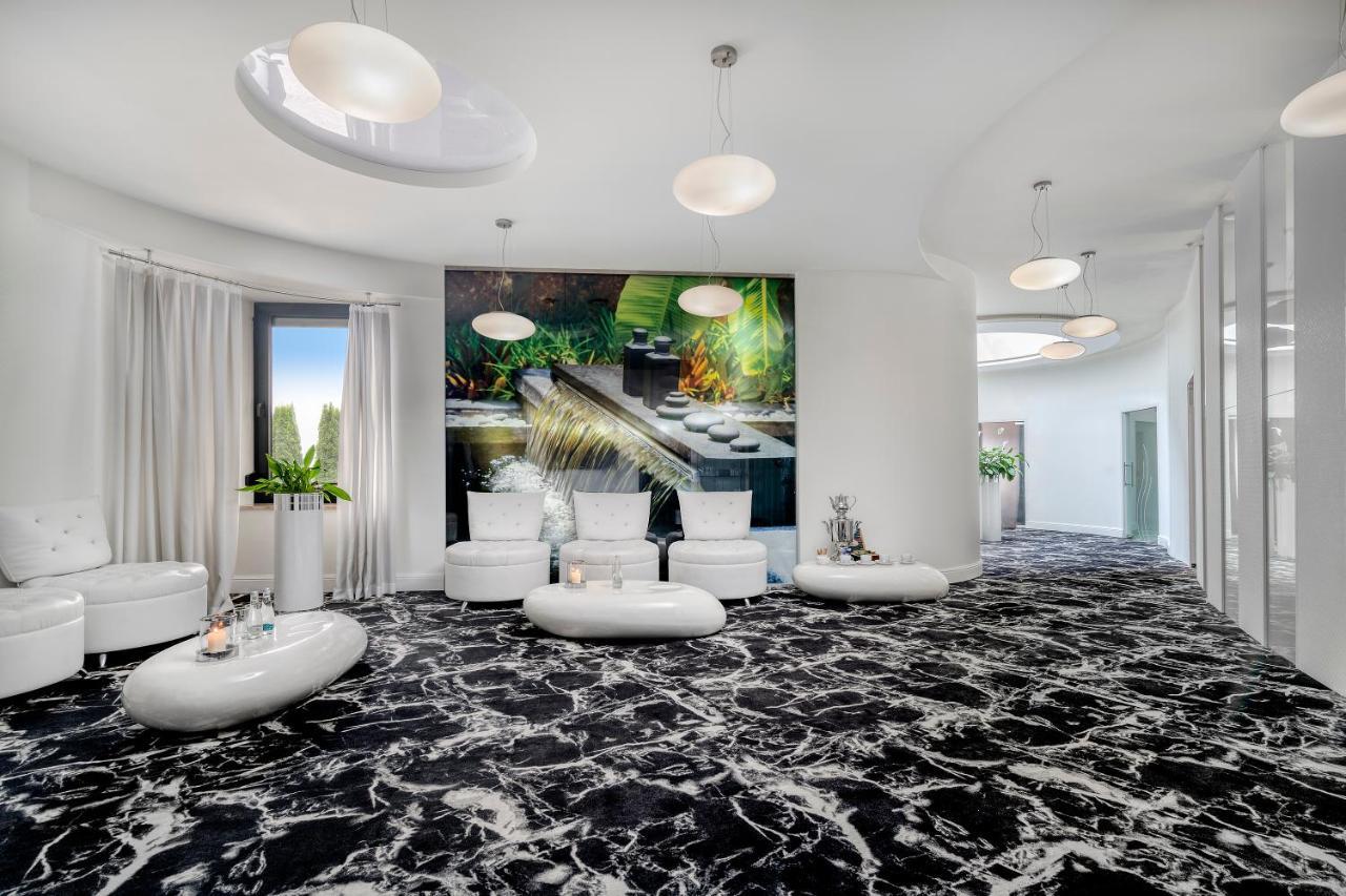 Odyssey Clubhotel Wellness & Spa Adults Only Кельце Екстер'єр фото