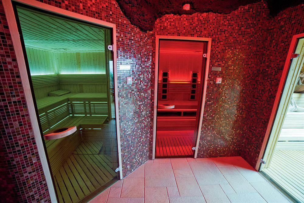 Odyssey Clubhotel Wellness & Spa Adults Only Кельце Екстер'єр фото
